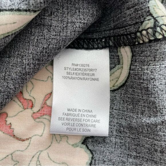 DR2 Black Floral Short Sleeve Button Down Top size XL - Picture 5 of 8